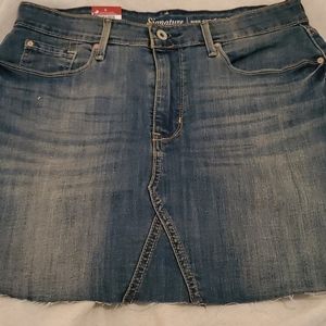 Levi's high rise Skirt